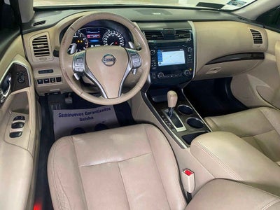 2015 Nissan Altima 4p Exclusive V6/3.5 Aut