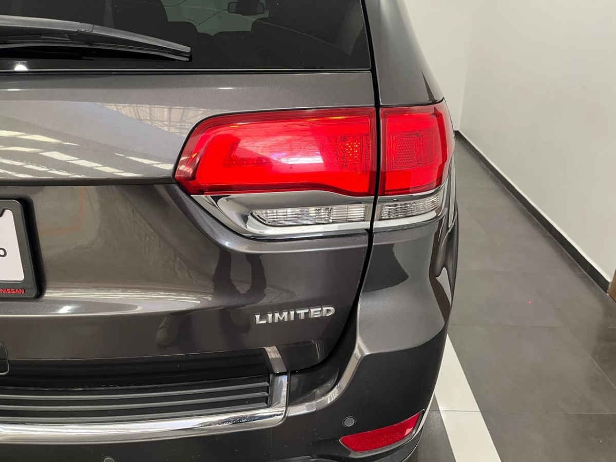 2015 Jeep Grand Cherokee 5p Limited Lujo 4x2 V6/3.6 Aut