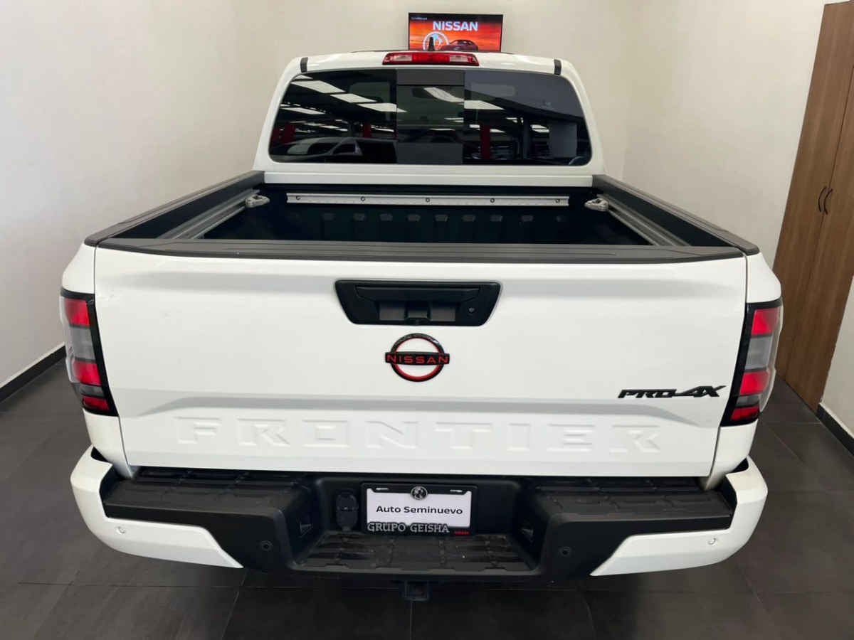 2024 Nissan Frontier 4p Pro-4X V6/3.8 Aut 4x4