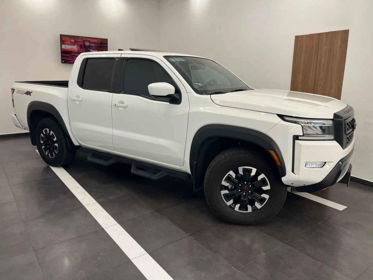 2024 Nissan Frontier 4p Pro-4X V6/3.8 Aut 4x4