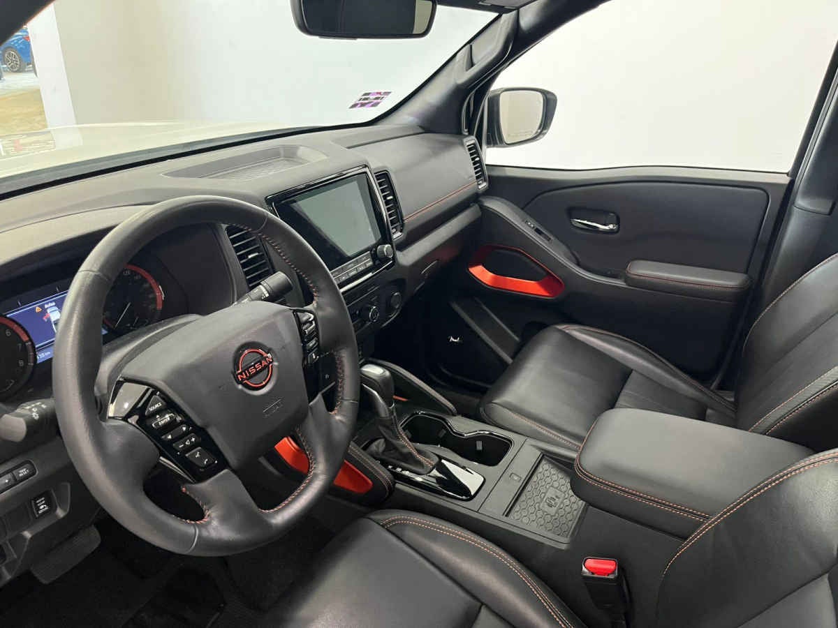 2024 Nissan Frontier 4p Pro-4X V6/3.8 Aut 4x4