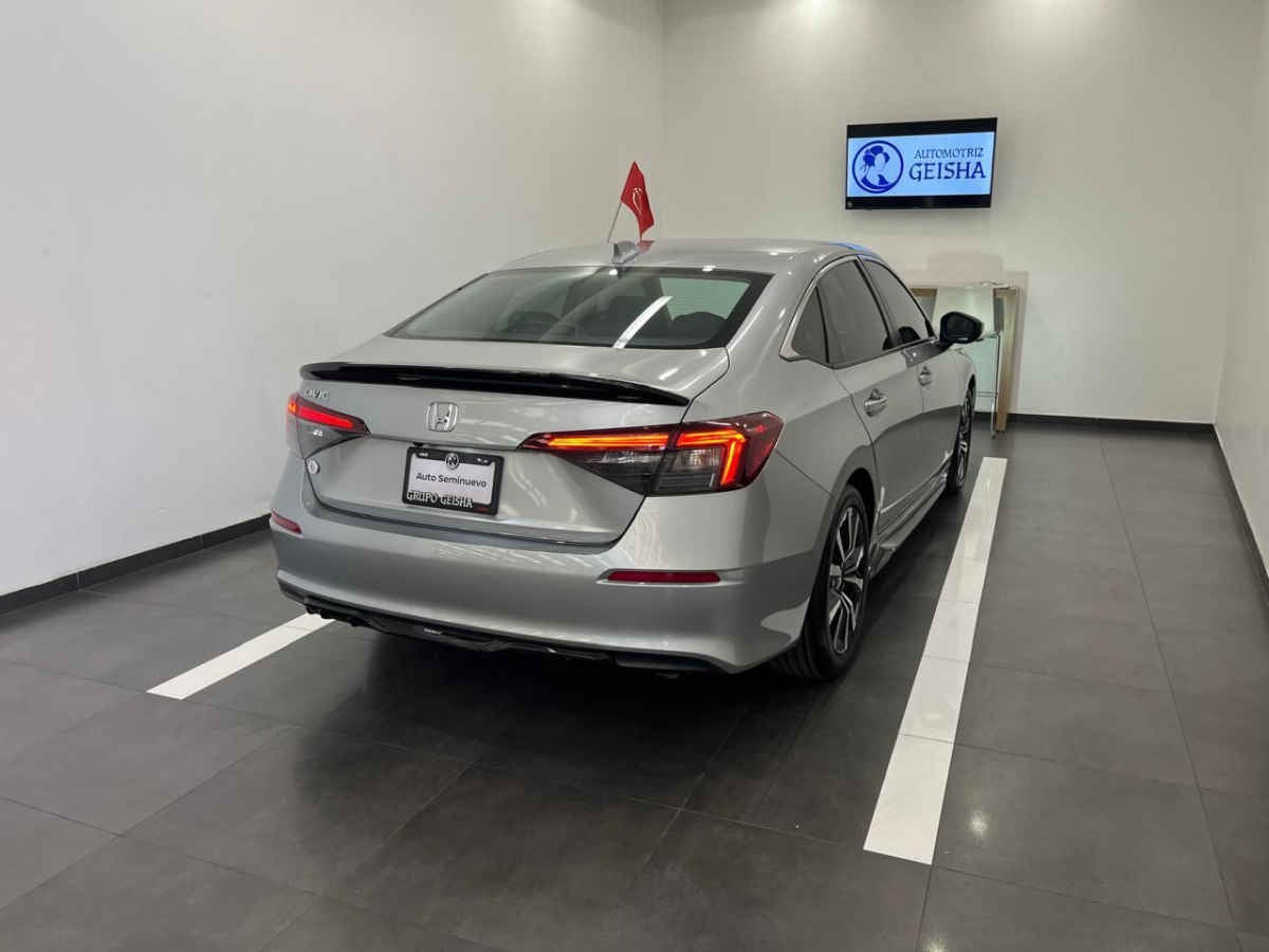 2025 Honda Civic 4p i-Style L4/2.0 Aut