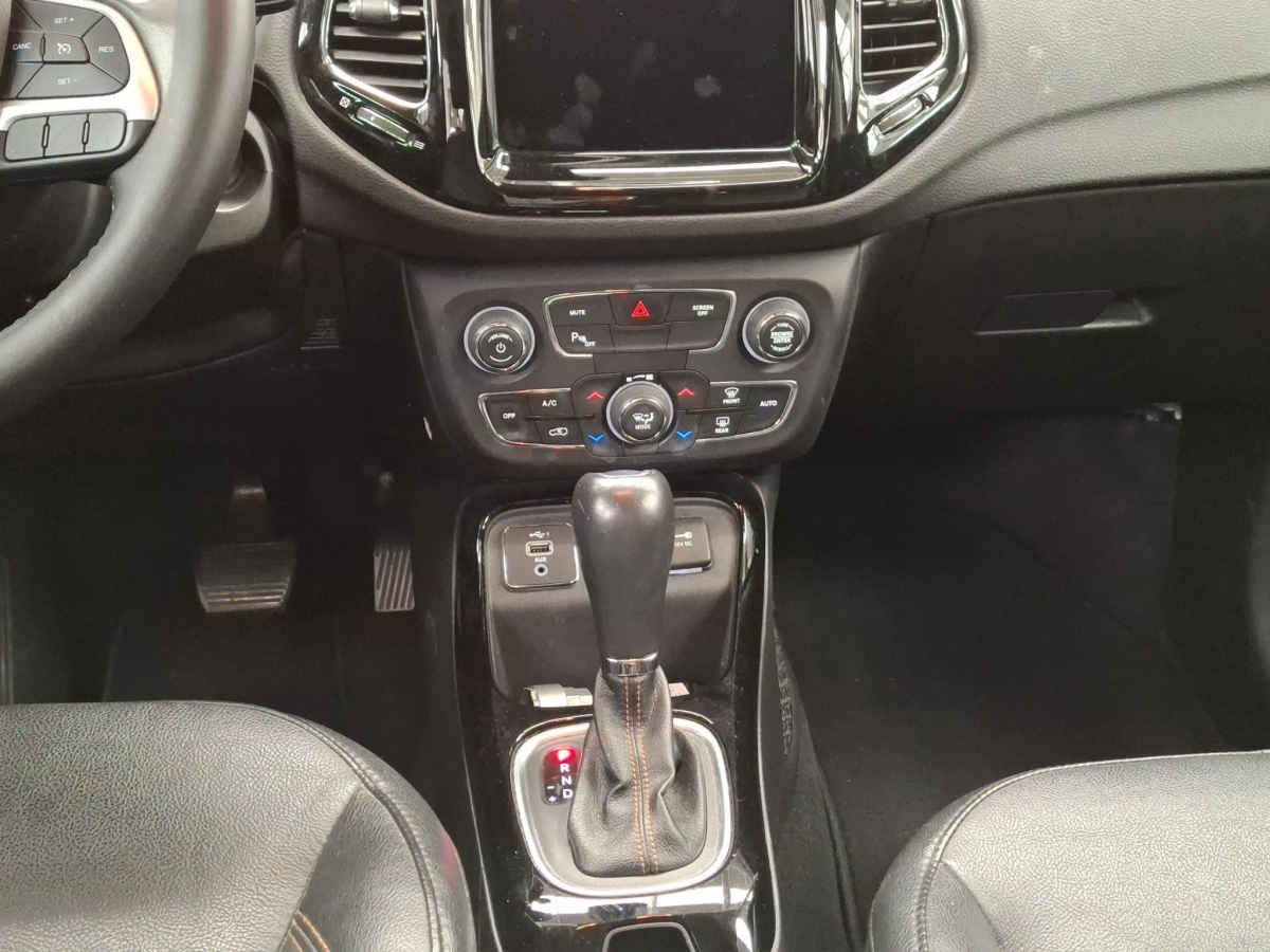 2020 Jeep Compass 5p Limited 4x2 L4/2.4 Aut