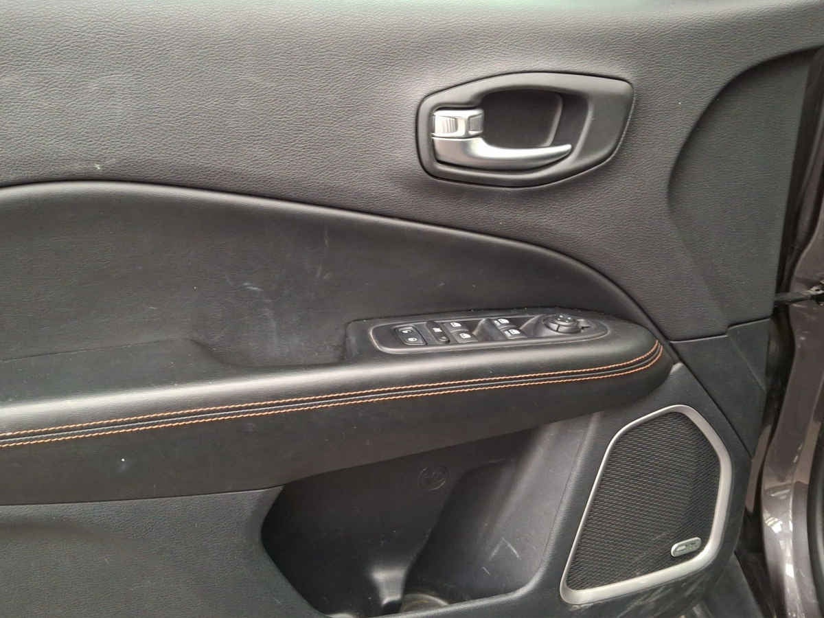 2020 Jeep Compass 5p Limited 4x2 L4/2.4 Aut