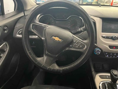 2017 Chevrolet Cruze 4p LS L4/1.4/T Aut