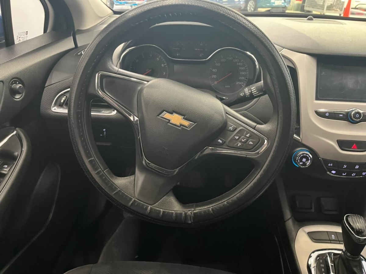 2017 Chevrolet Cruze 4p LS L4/1.4/T Aut