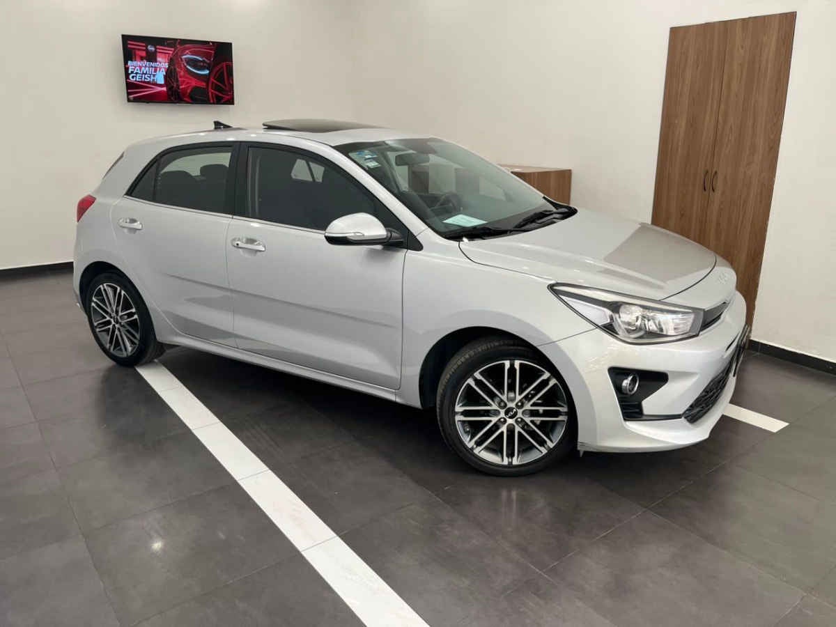 2023 Kia KIA RIO HB 5p EX L4/1.6 Pack Aut