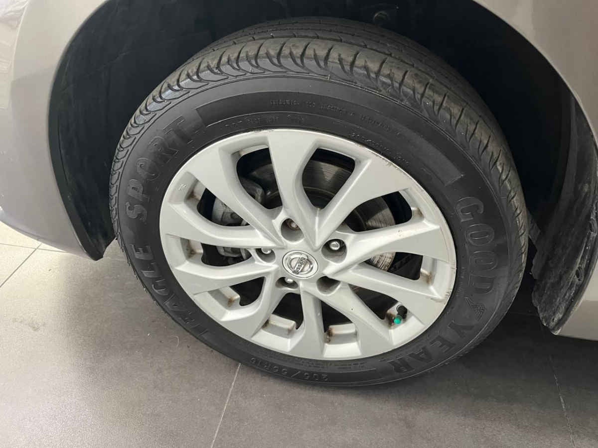 2017 Nissan Sentra 4p Advance L4/1.8 Aut