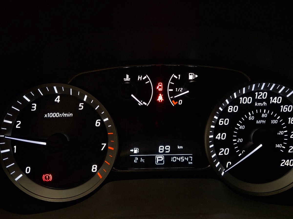 2015 Nissan Sentra 4p Exclusive L4/1.8 Aut Nave