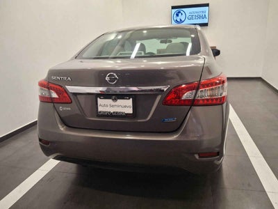 2015 Nissan Sentra 4p Exclusive L4/1.8 Aut Nave