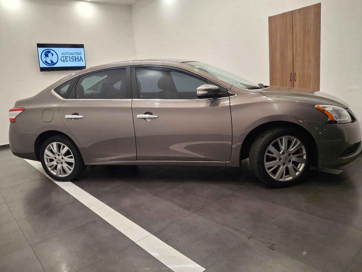 2015 Nissan Sentra 4p Exclusive L4/1.8 Aut Nave