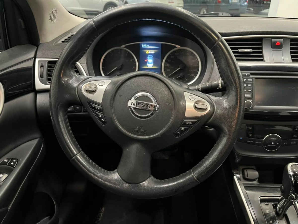 2017 Nissan Sentra 4p Exclusive L4/1.8 Aut Nave