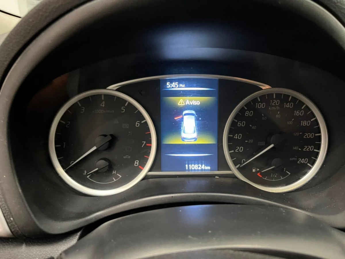 2017 Nissan Sentra 4p Exclusive L4/1.8 Aut Nave