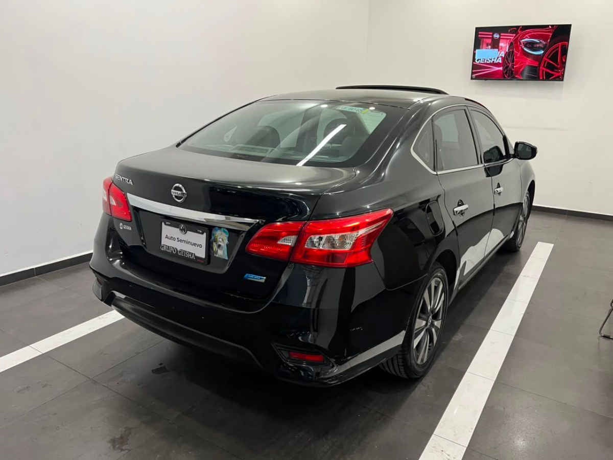 2017 Nissan Sentra 4p Exclusive L4/1.8 Aut Nave