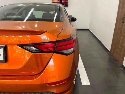 2023 Nissan Sentra 4p SR Platinum Bi-tono L4/2.0 Aut