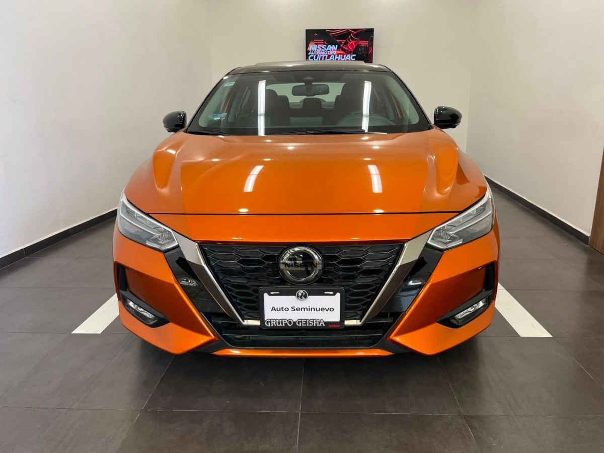 2023 Nissan Sentra 4p SR Platinum Bi-tono L4/2.0 Aut