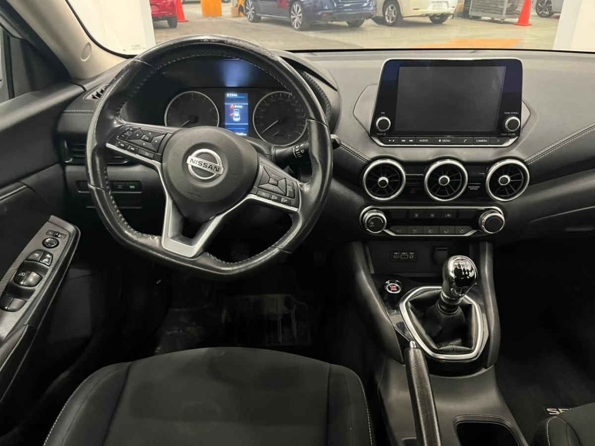 2023 Nissan Sentra 4p Advance L4/2.0 Man