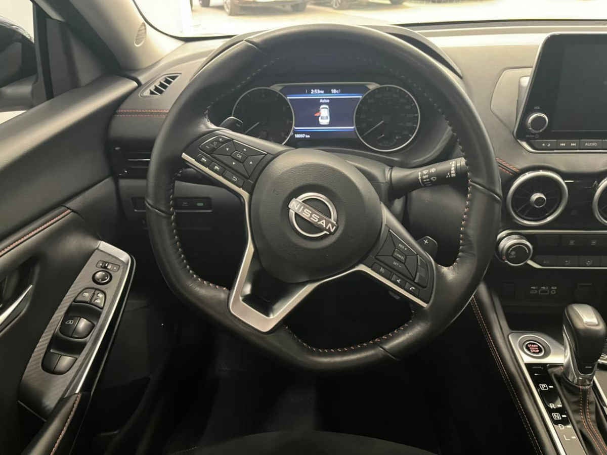 2024 Nissan Sentra 4p SR Bi-tono L4/2.0 Aut