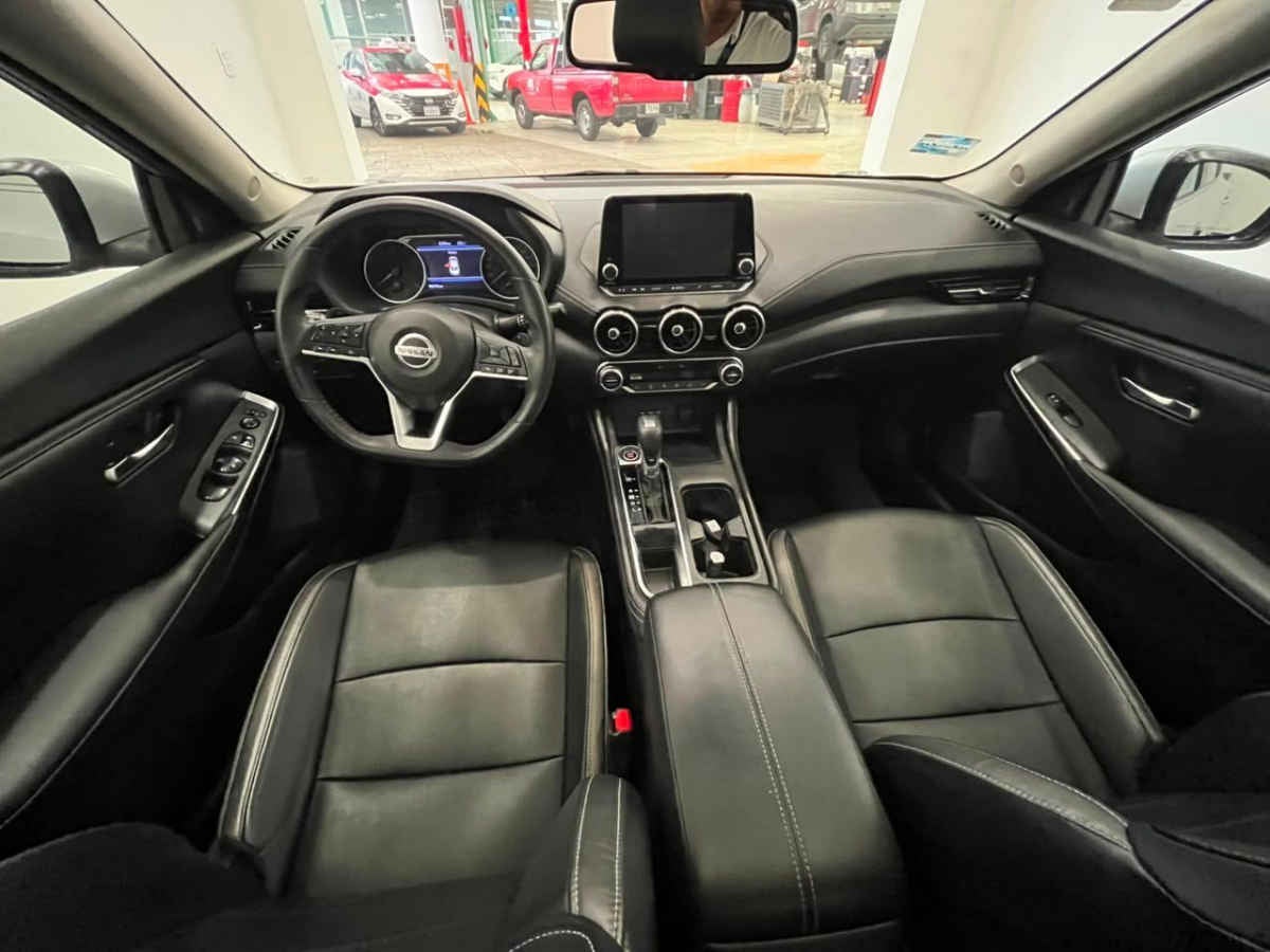 2020 Nissan Sentra 4p Exclusive L4/2.0 Aut
