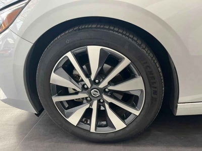 2020 Nissan Sentra 4p Exclusive L4/2.0 Aut