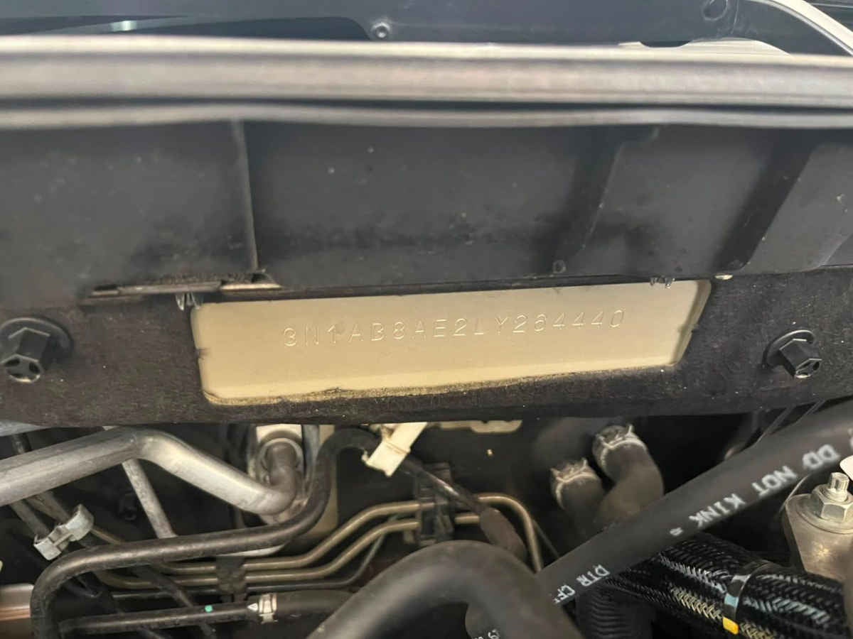 2020 Nissan Sentra 4p Exclusive L4/2.0 Aut