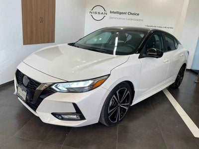 2022 Nissan Sentra 4p SR Bi-tono L4/2.0 Aut