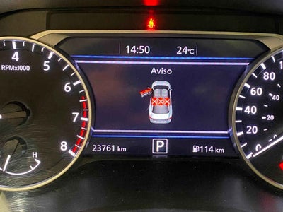 2022 Nissan Sentra 4p SR Bi-tono L4/2.0 Aut