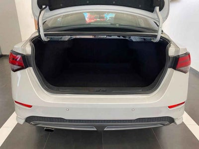 2022 Nissan Sentra 4p SR Bi-tono L4/2.0 Aut