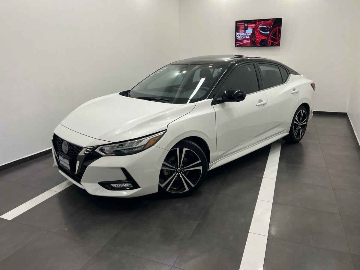 2020 Nissan Sentra 4p SR L4/2.0/T Man