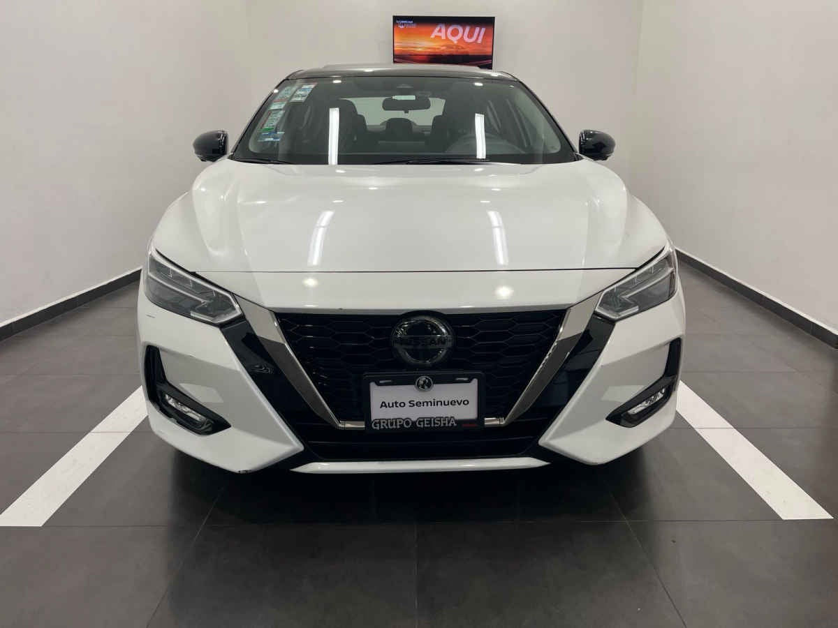 2020 Nissan Sentra 4p SR L4/2.0/T Man