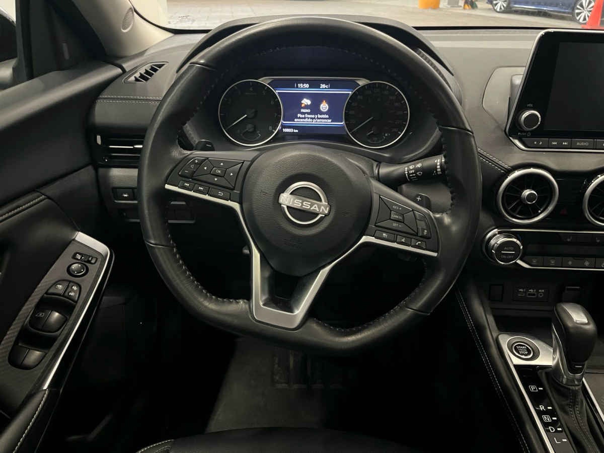 2024 Nissan Sentra 4p SR Platinum Bi-tono L4/2.0 Aut
