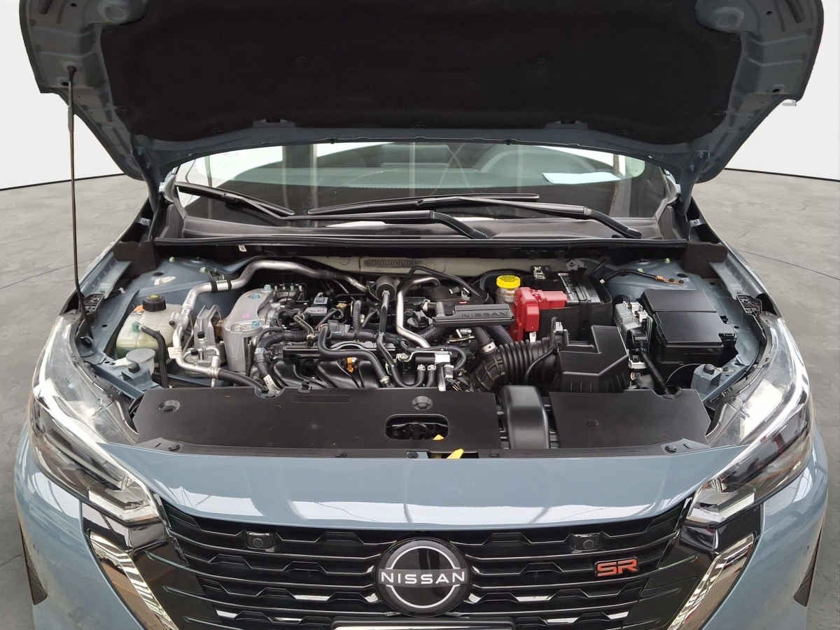 2025 Nissan Sentra 4p SR L4/2.0 Aut