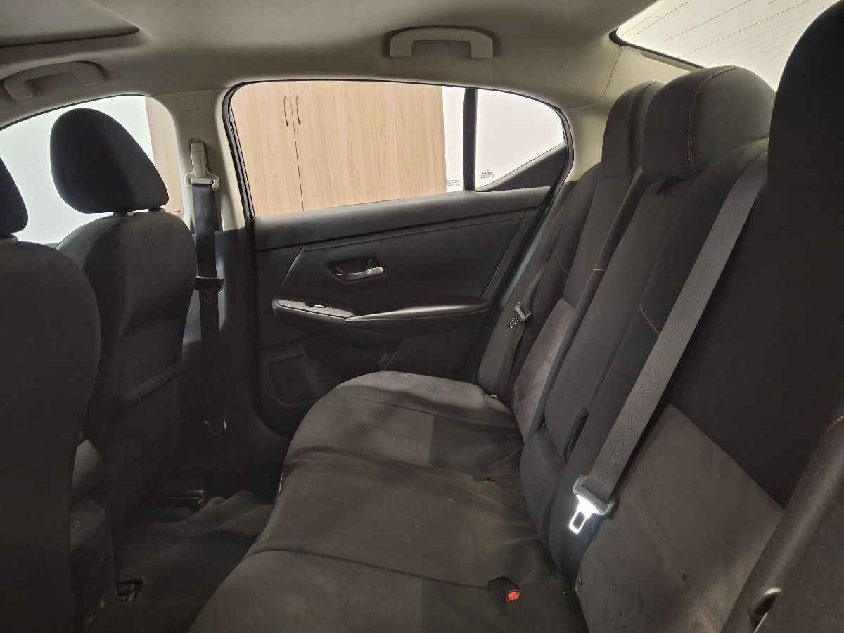 2020 Nissan Sentra 4p SR L4/2..0/T Aut