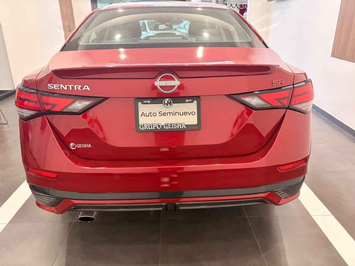 2024 Nissan Sentra 4p SR Platinum L4/2.0 Aut