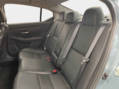 2025 Nissan Sentra 4p SR Platinum Bi-tono L4/2.0 Aut