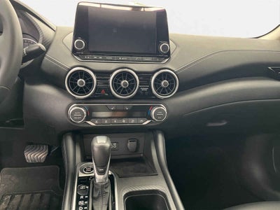 2025 Nissan Sentra 4p SR Platinum Bi-tono L4/2.0 Aut