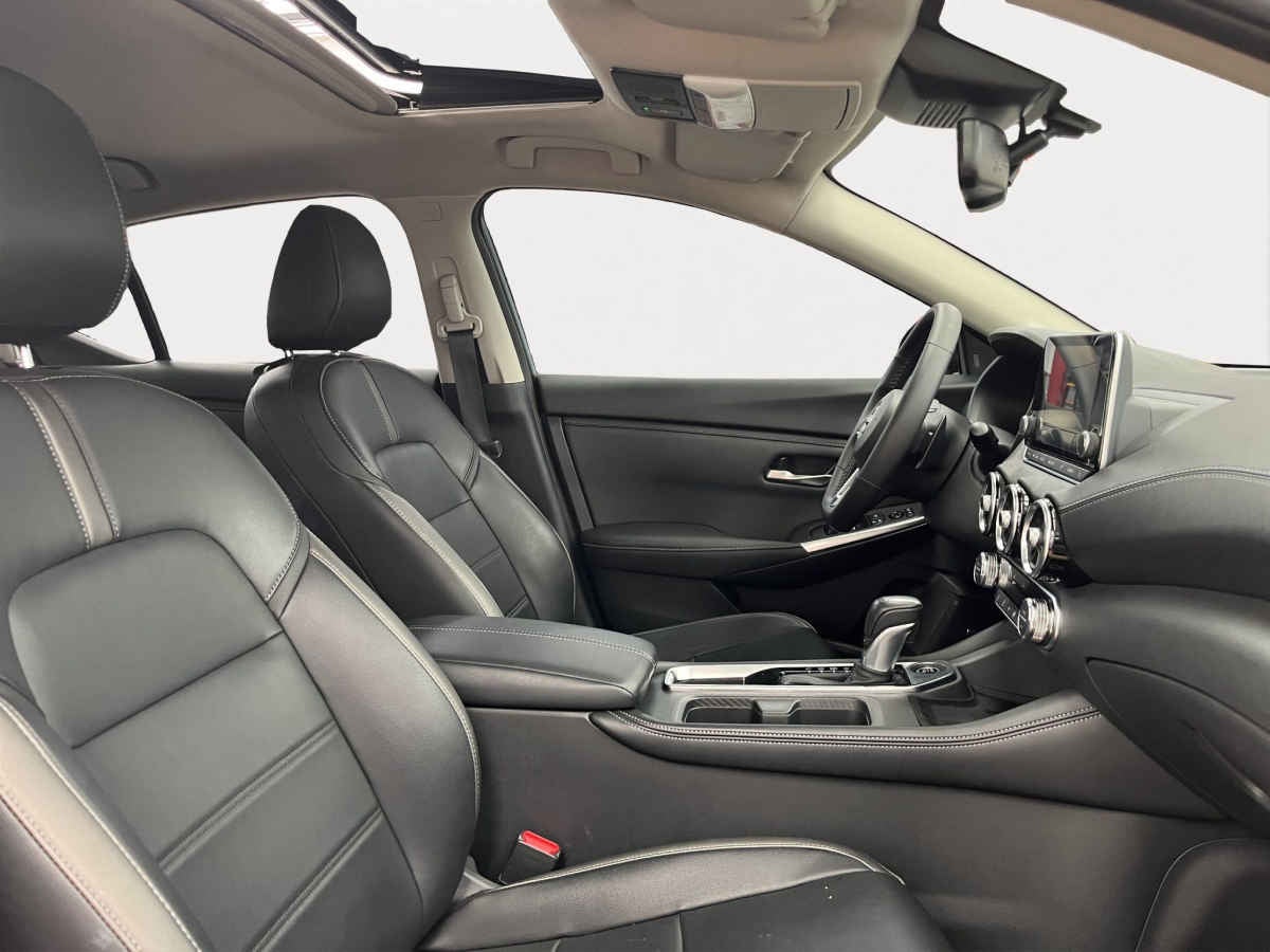 2025 Nissan Sentra 4p SR Platinum Bi-tono L4/2.0 Aut