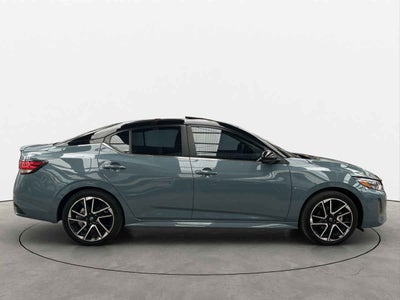 2025 Nissan Sentra 4p SR Platinum Bi-tono L4/2.0 Aut
