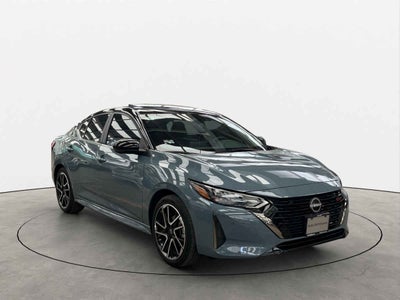 2025 Nissan Sentra 4p SR Platinum Bi-tono L4/2.0 Aut