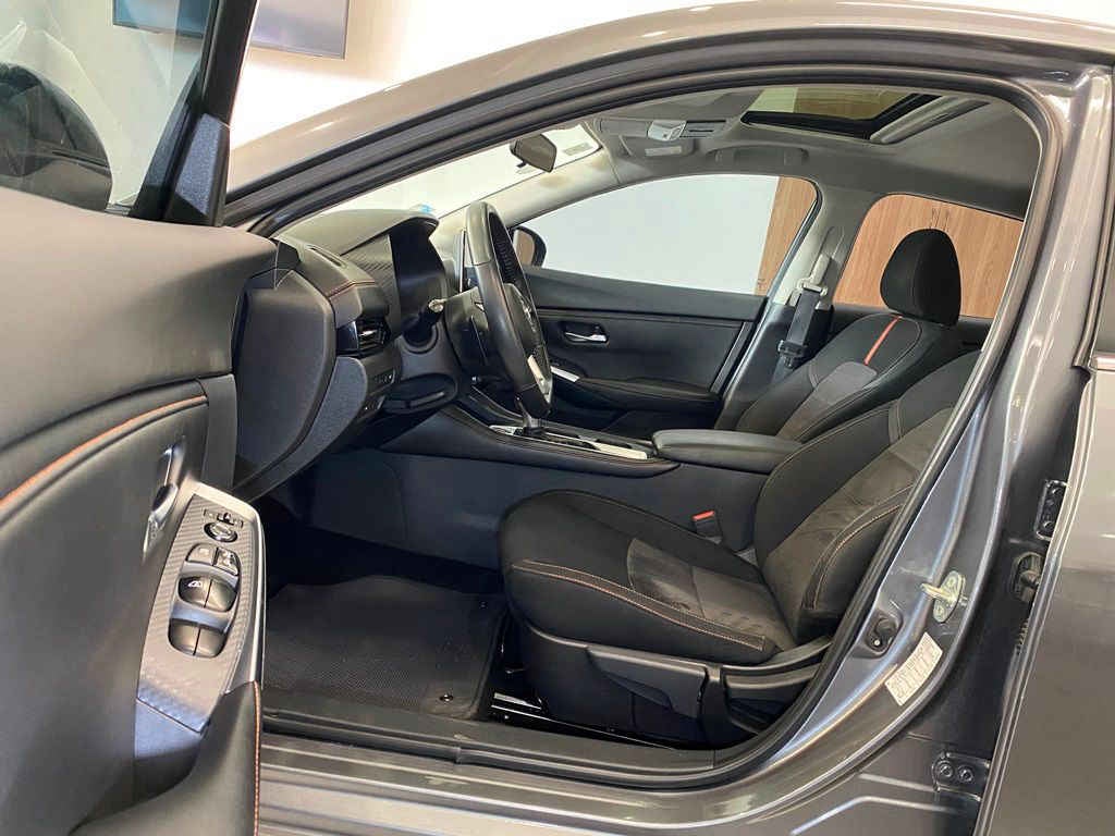 2023 Nissan Sentra 4p SR L4/2.0 Aut