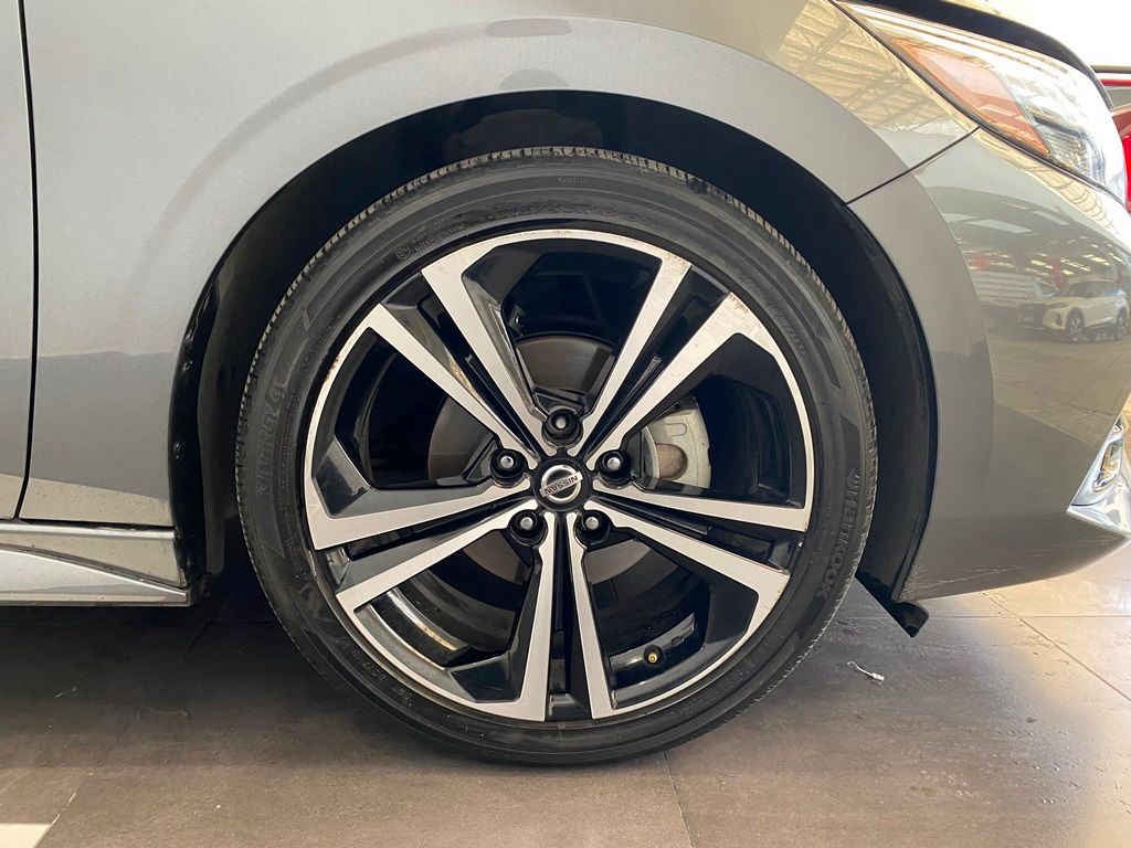 2023 Nissan Sentra 4p SR L4/2.0 Aut