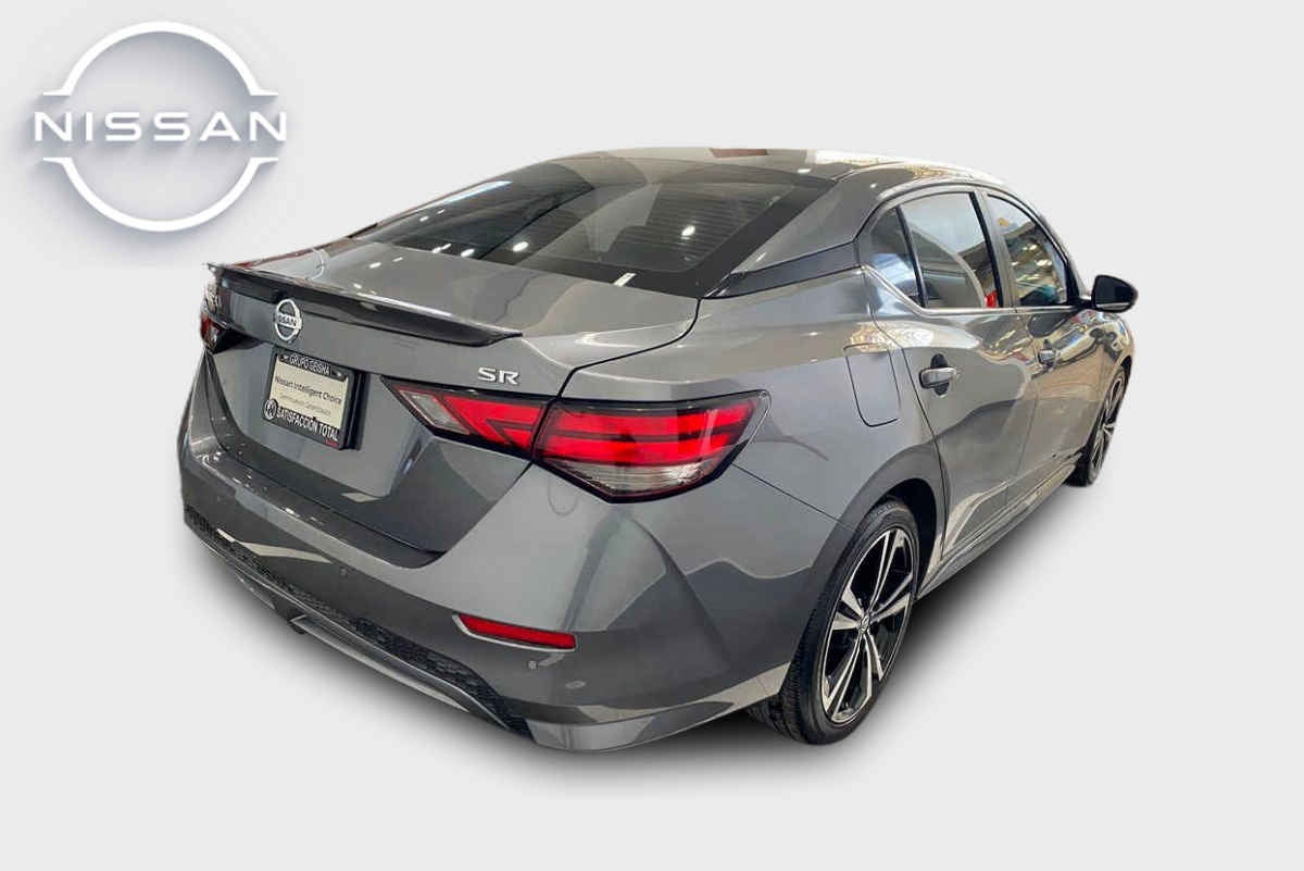 2023 Nissan Sentra 4p SR L4/2.0 Aut