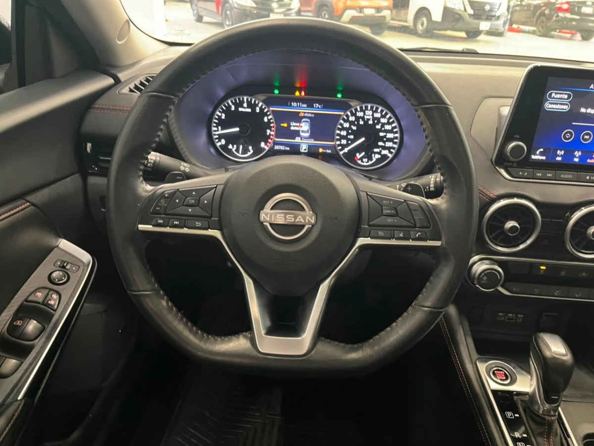 2024 Nissan Sentra 4p SR L4/2.0 Aut