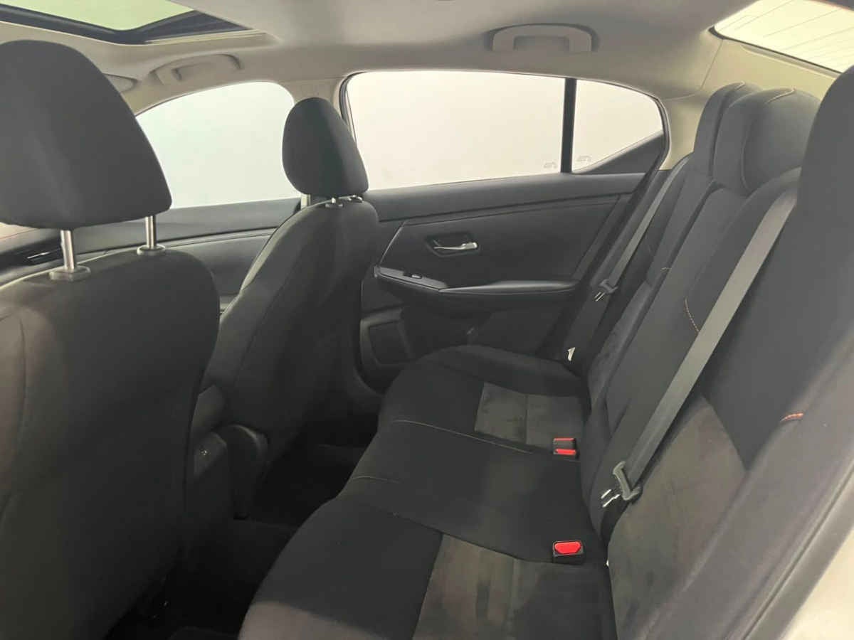 2022 Nissan Sentra 4p SR L4/2.0 Aut