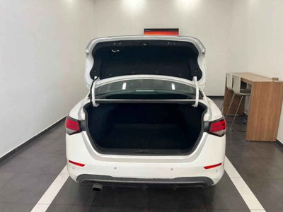 2022 Nissan Sentra 4p SR L4/2.0 Aut