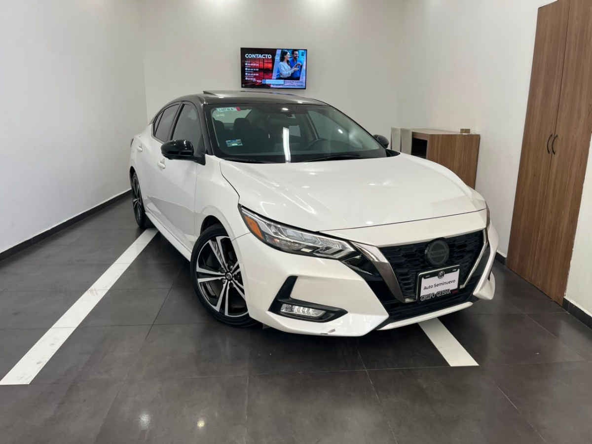 2022 Nissan Sentra 4p SR L4/2.0 Aut