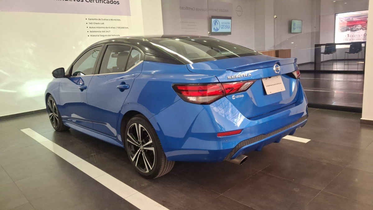 2023 Nissan Sentra 4p SR L4/2.0 Aut