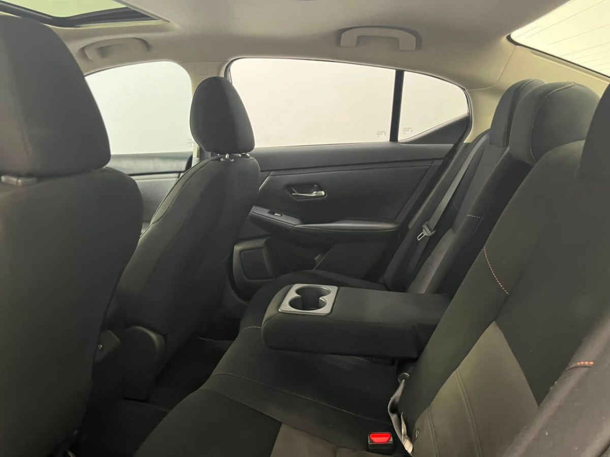 2023 Nissan Sentra 4p SR L4/2.0 Aut