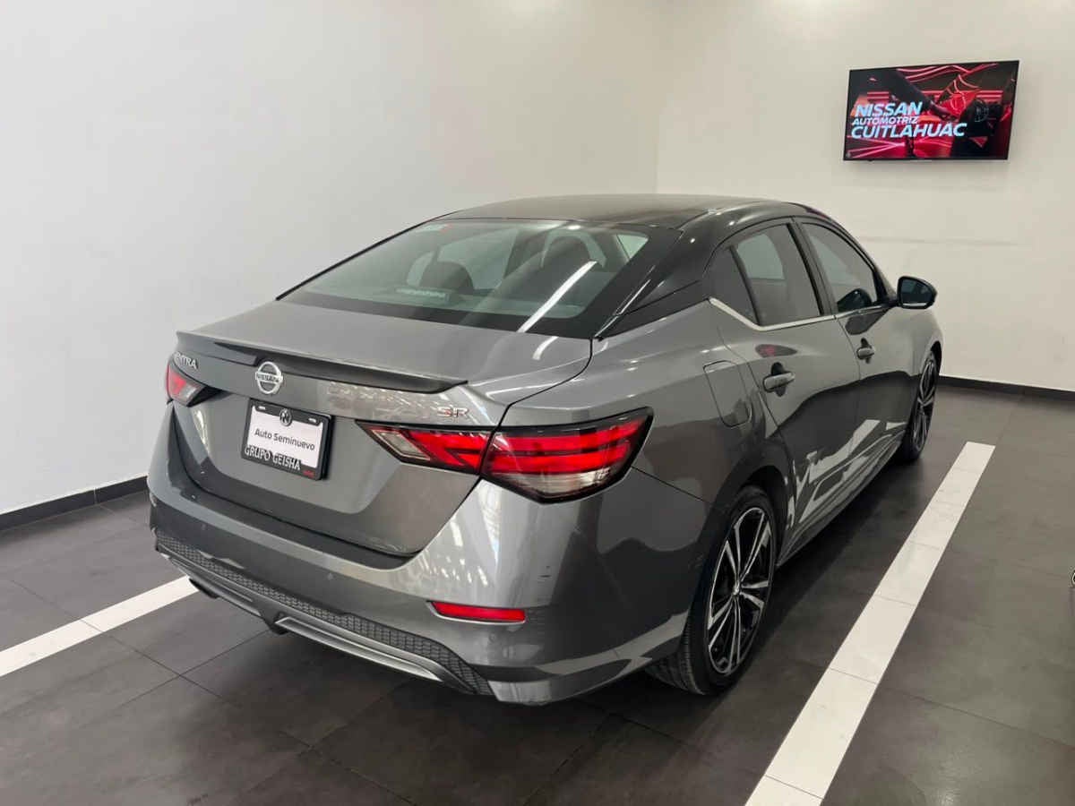 2023 Nissan Sentra 4p SR L4/2.0 Aut