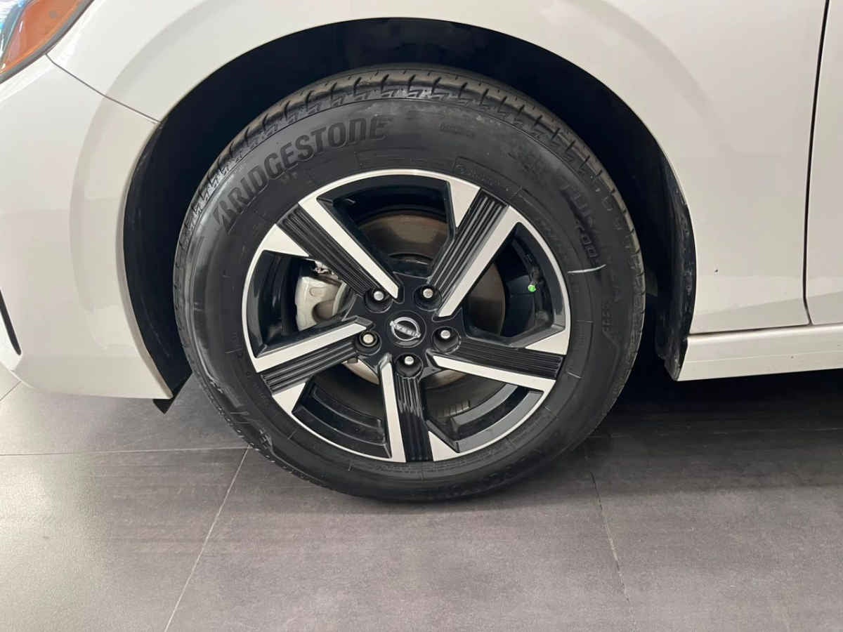 2024 Nissan Sentra 4p Sense L4/2.0 Man